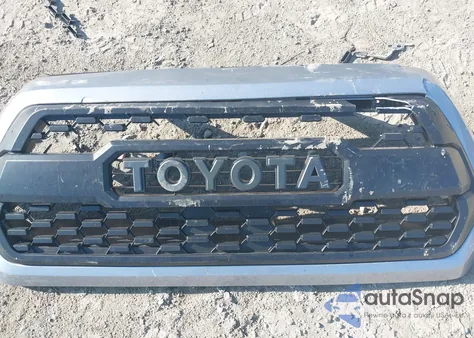 2018 Toyota Tacoma Sr z USA, uszkodzony, nr VIN 5TFAX5GN3JX115571